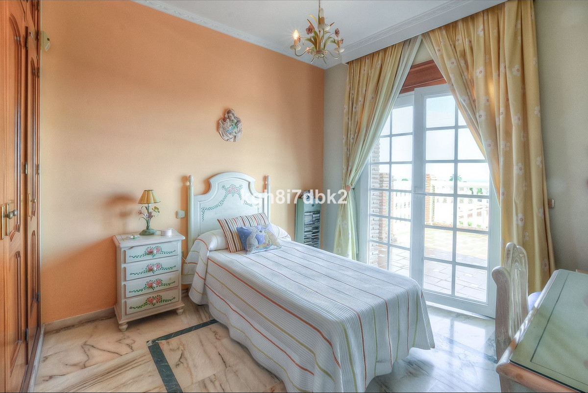 Detached Villa bilde 27