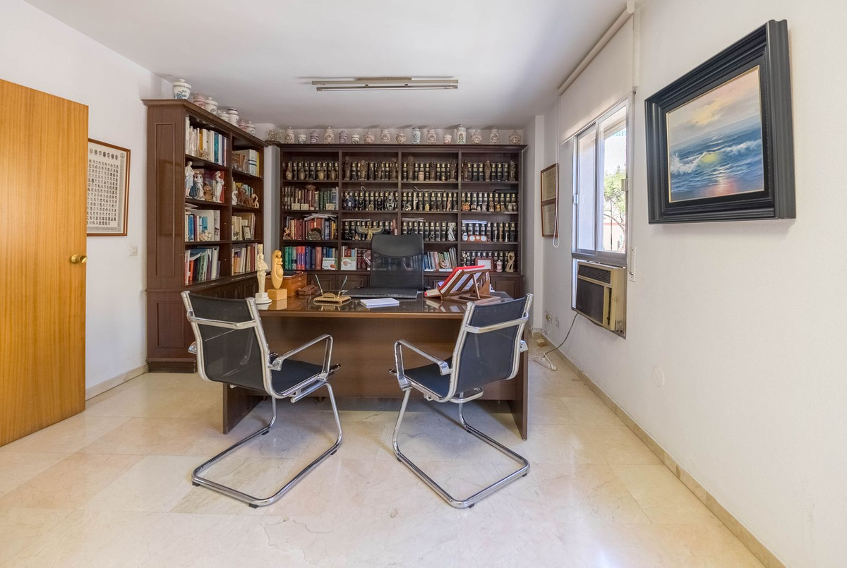 Middle Floor Apartment bilde 25