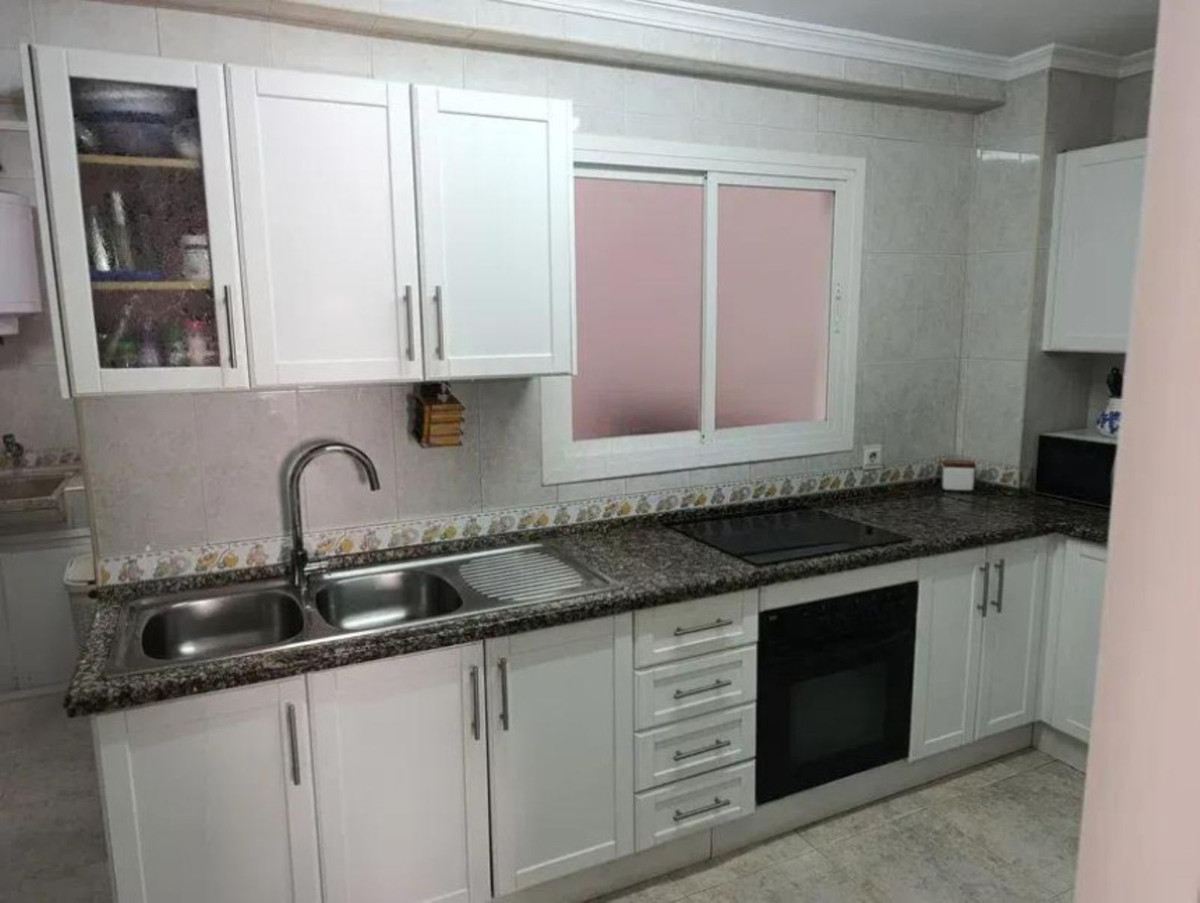 Middle Floor Apartment bilde 7