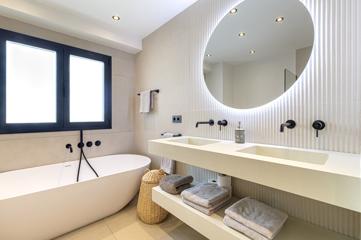 Middle Floor Apartment bilde 5