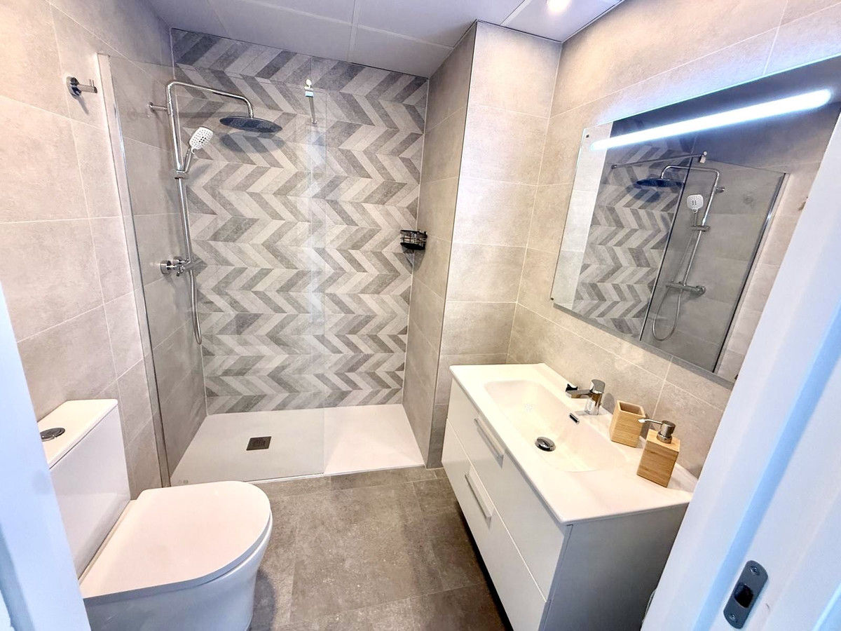 Middle Floor Apartment bilde 9