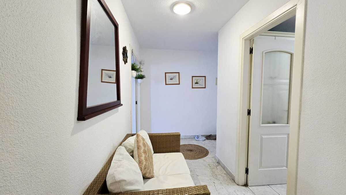 Middle Floor Apartment bilde 9