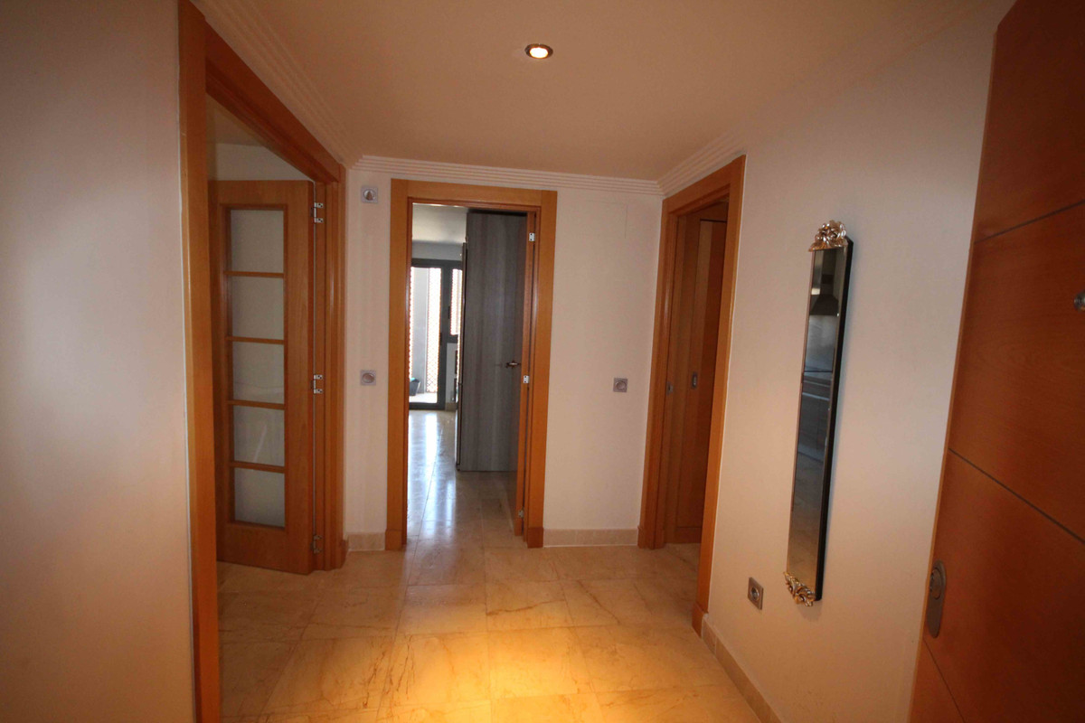 Middle Floor Apartment bilde 14