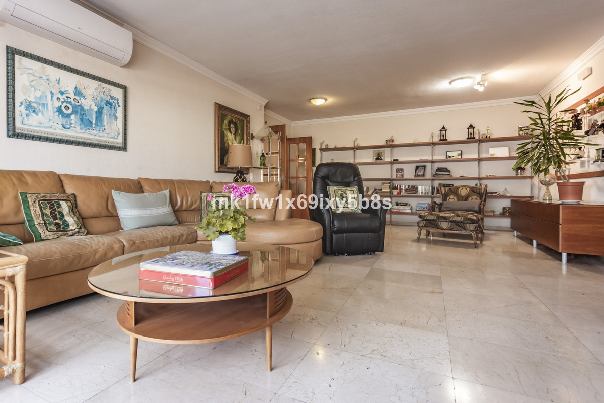 Middle Floor Apartment bilde 11