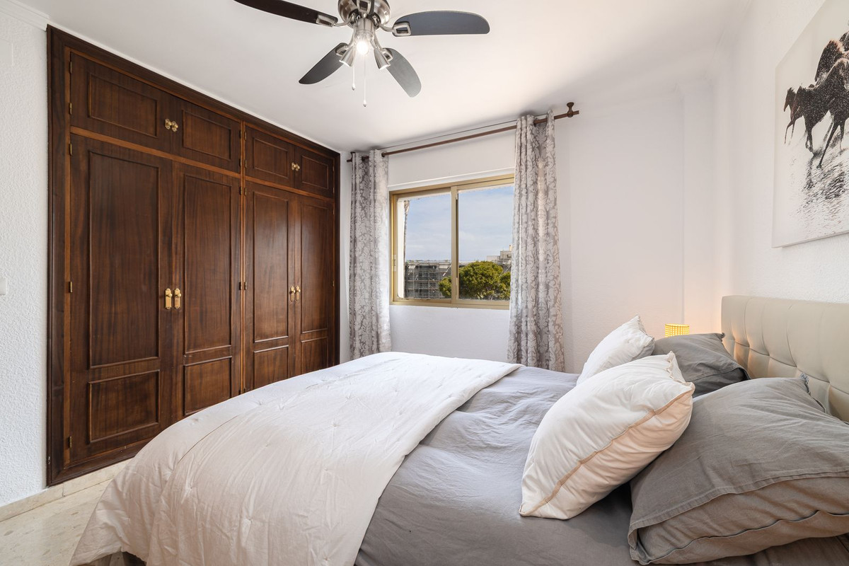 Middle Floor Apartment bilde 13