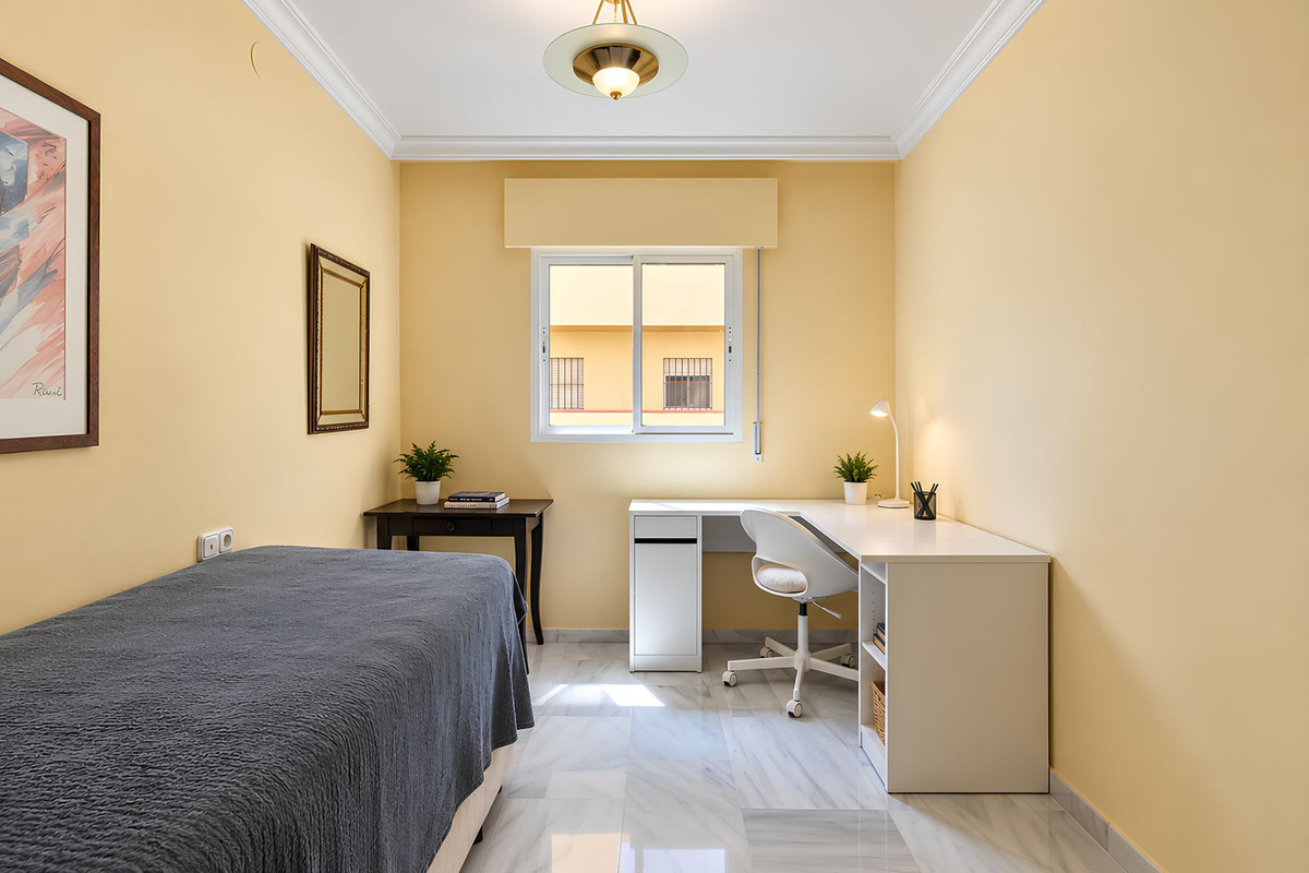 Middle Floor Apartment bilde 31