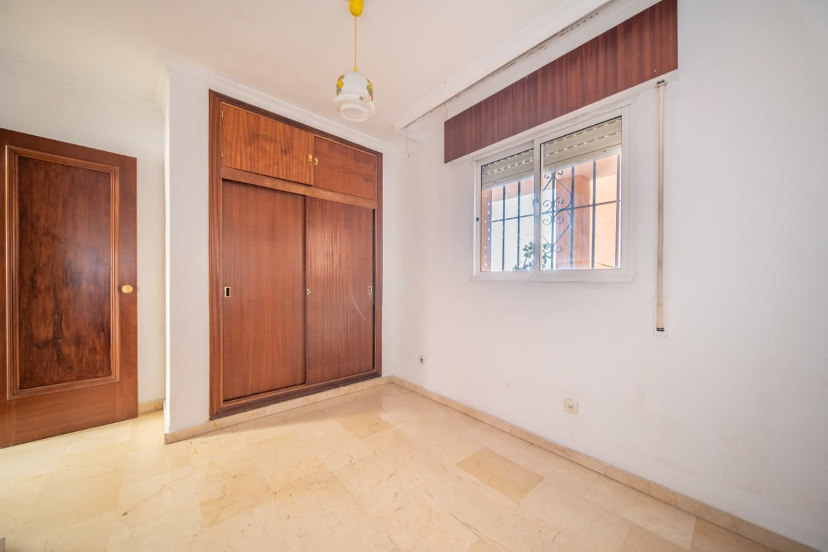 Middle Floor Apartment bilde 8