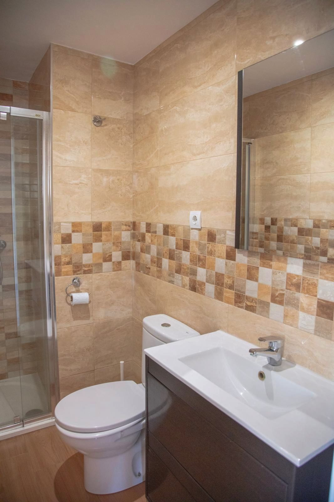 Middle Floor Apartment bilde 10