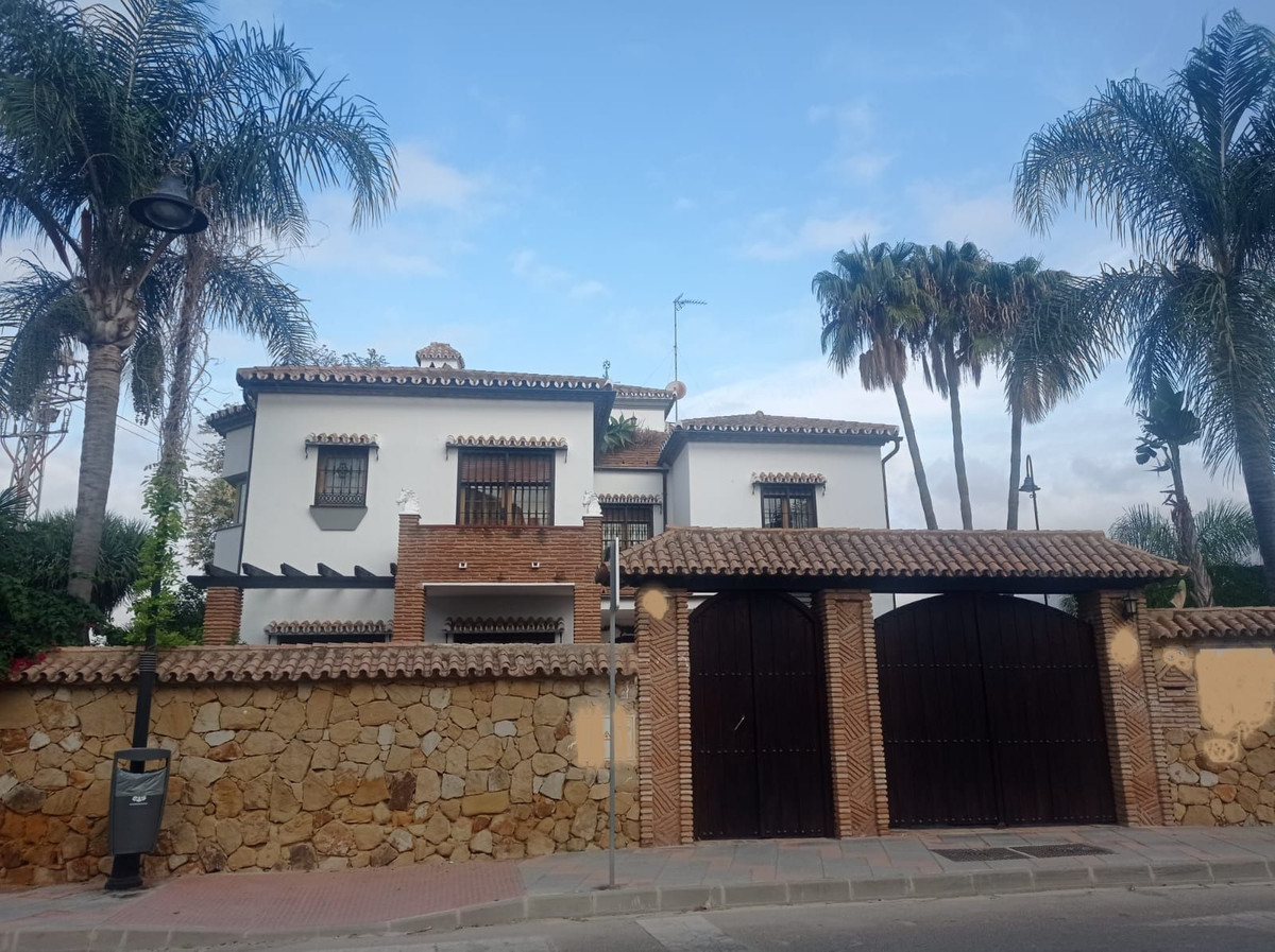 Detached Villa bilde 2