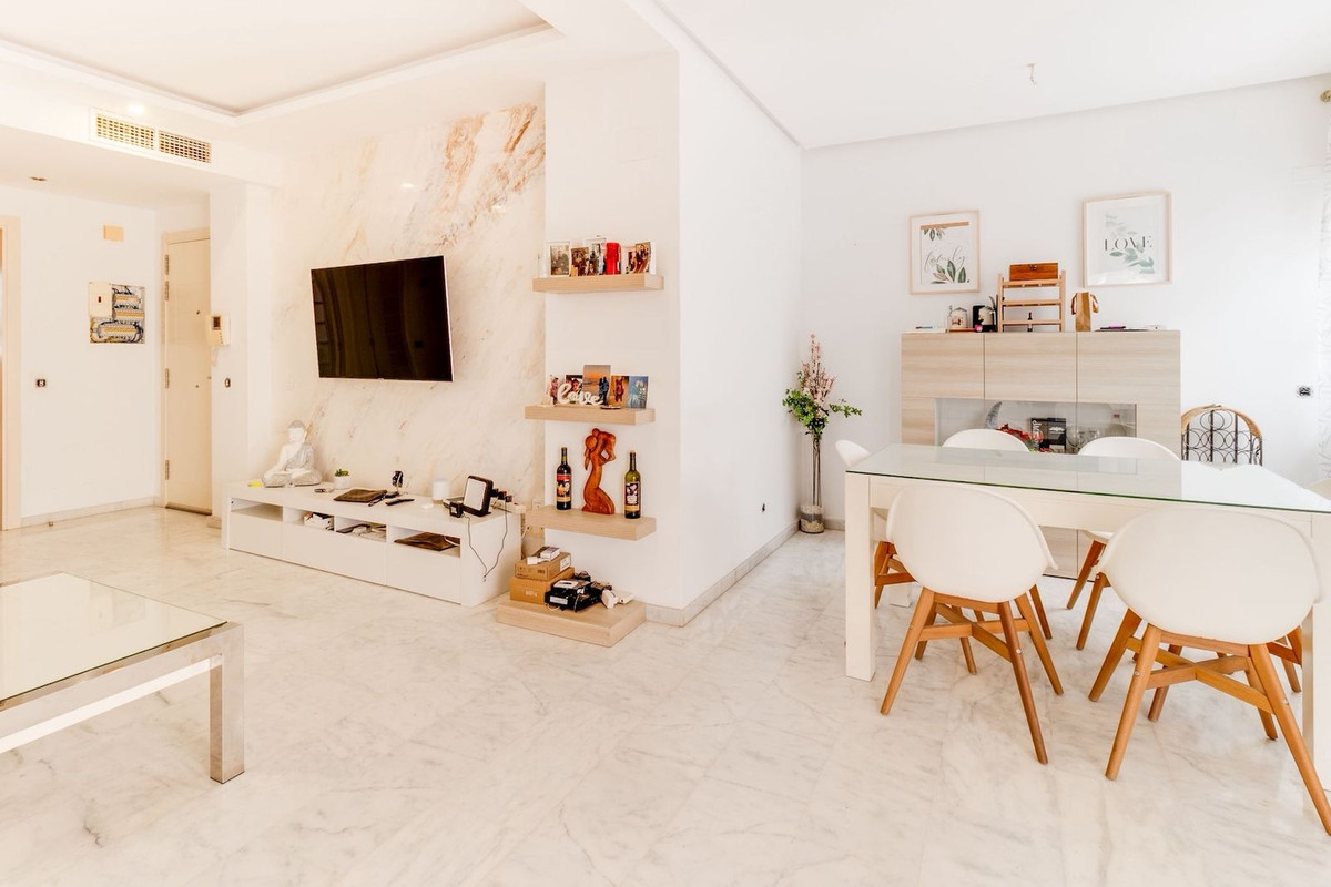 Middle Floor Apartment bilde 1