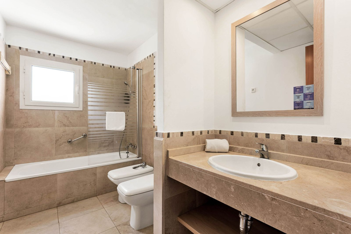 Middle Floor Apartment bilde 13