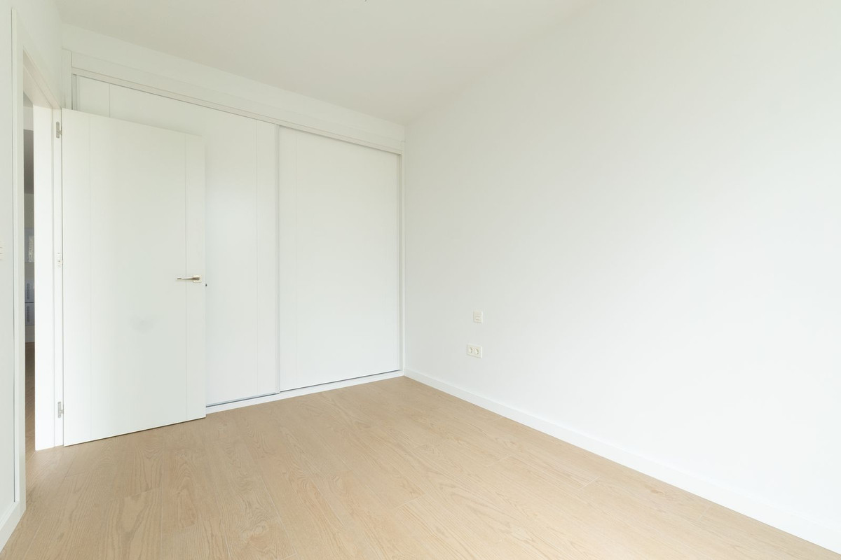 Middle Floor Apartment bilde 10
