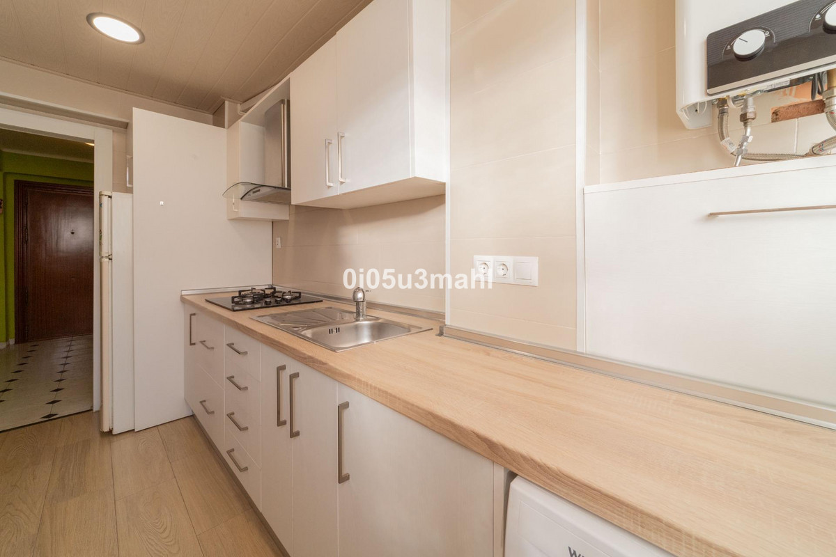 Middle Floor Apartment bilde 1