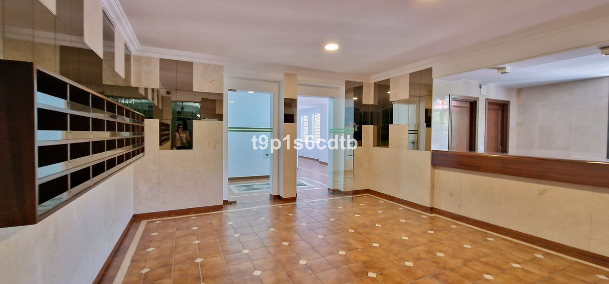 Middle Floor Apartment bilde 38