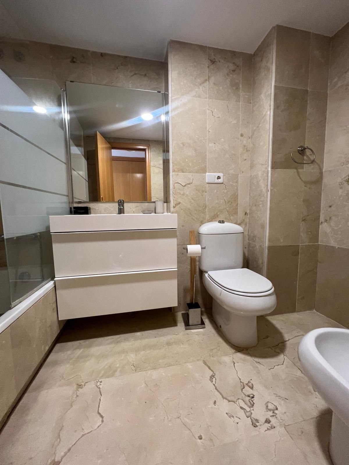 Middle Floor Apartment bilde 17