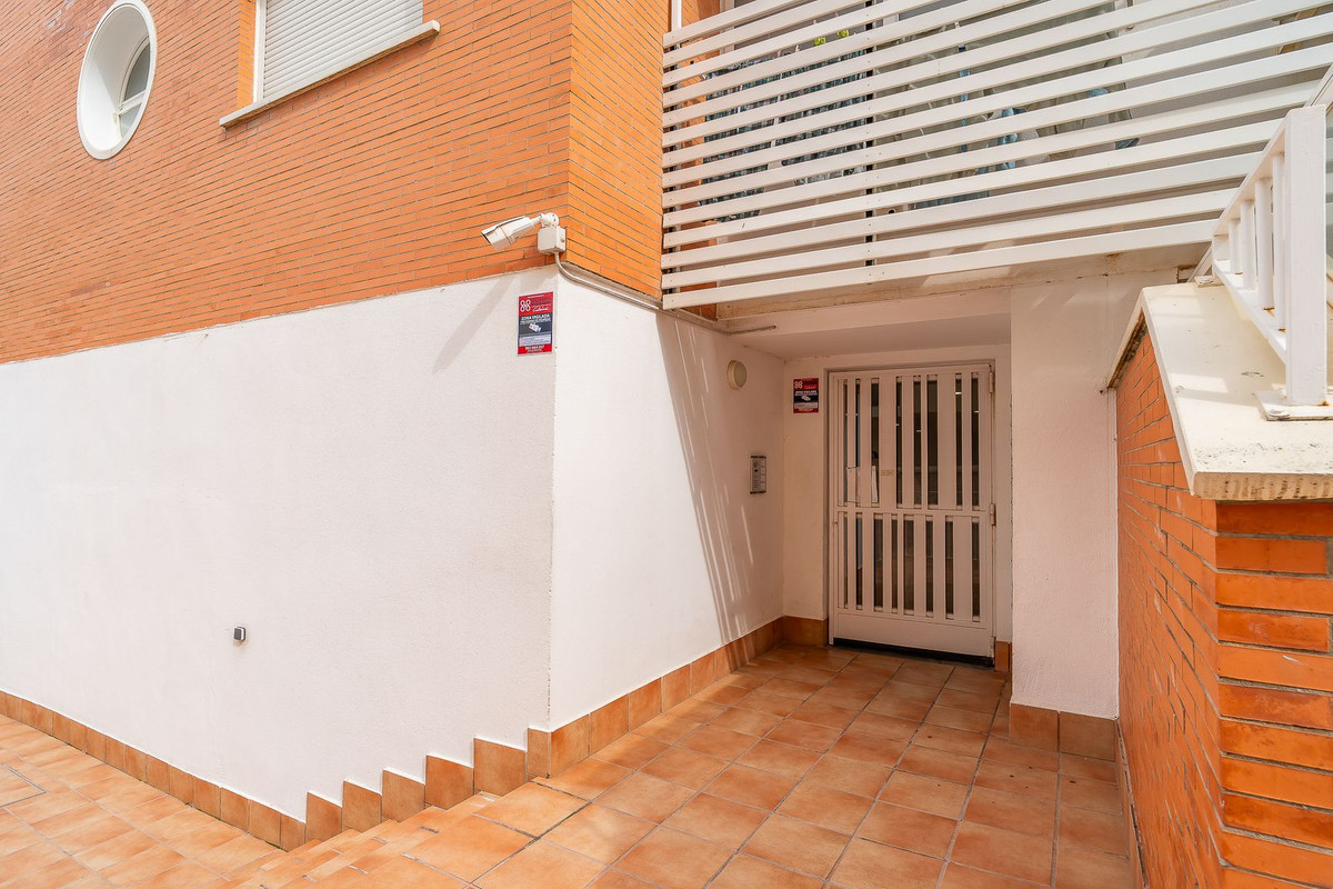 Middle Floor Apartment bilde 7