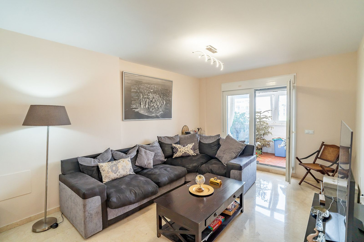 Middle Floor Apartment bilde 2