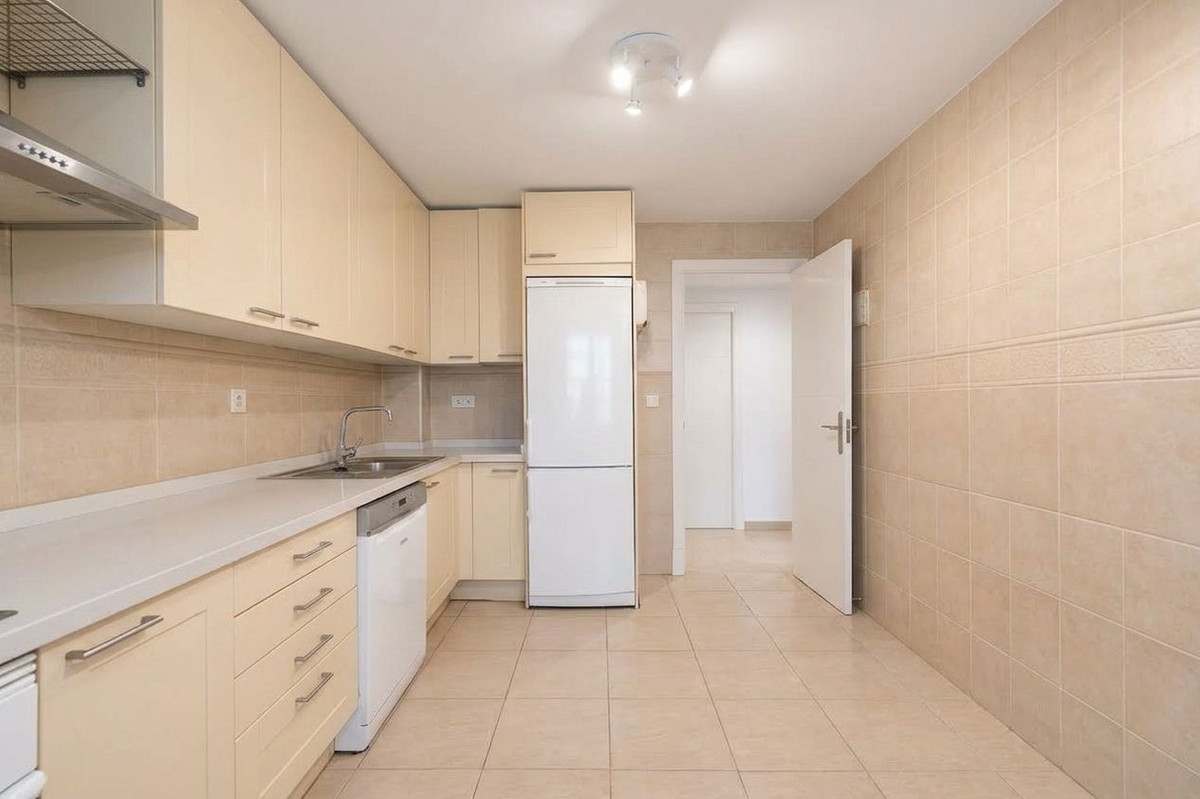 Middle Floor Apartment bilde 10