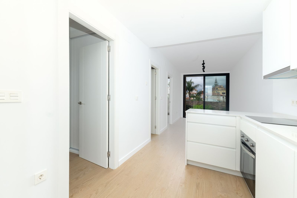 Middle Floor Apartment bilde 2