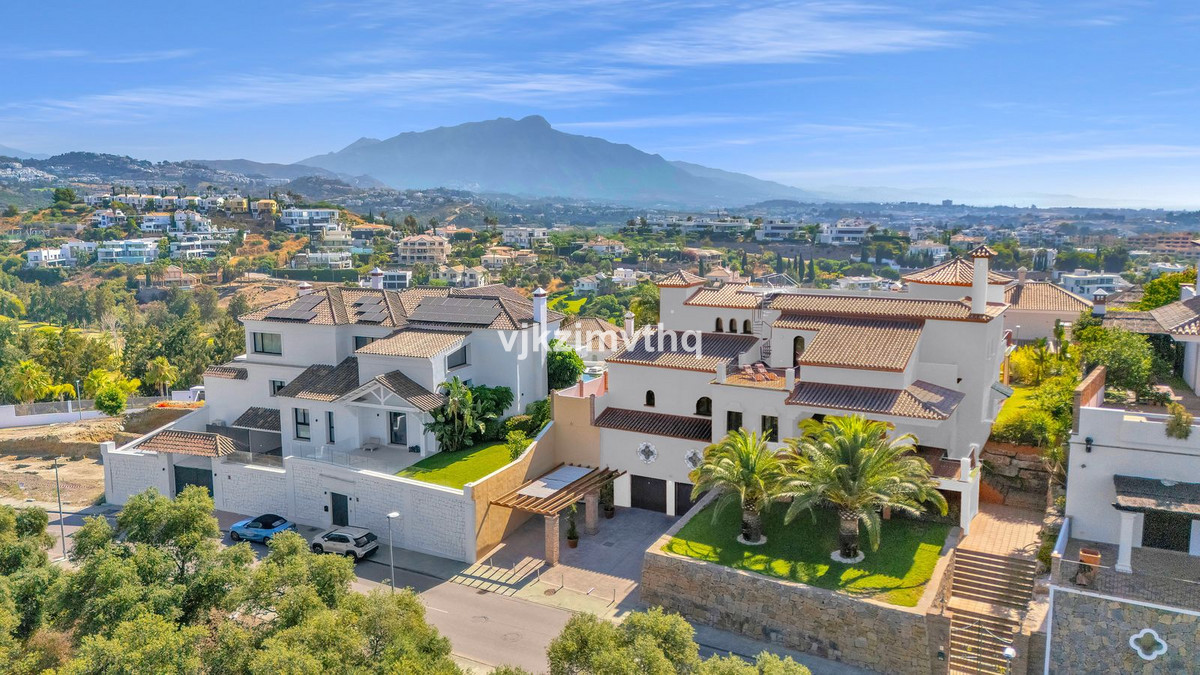 Detached Villa bilde 2