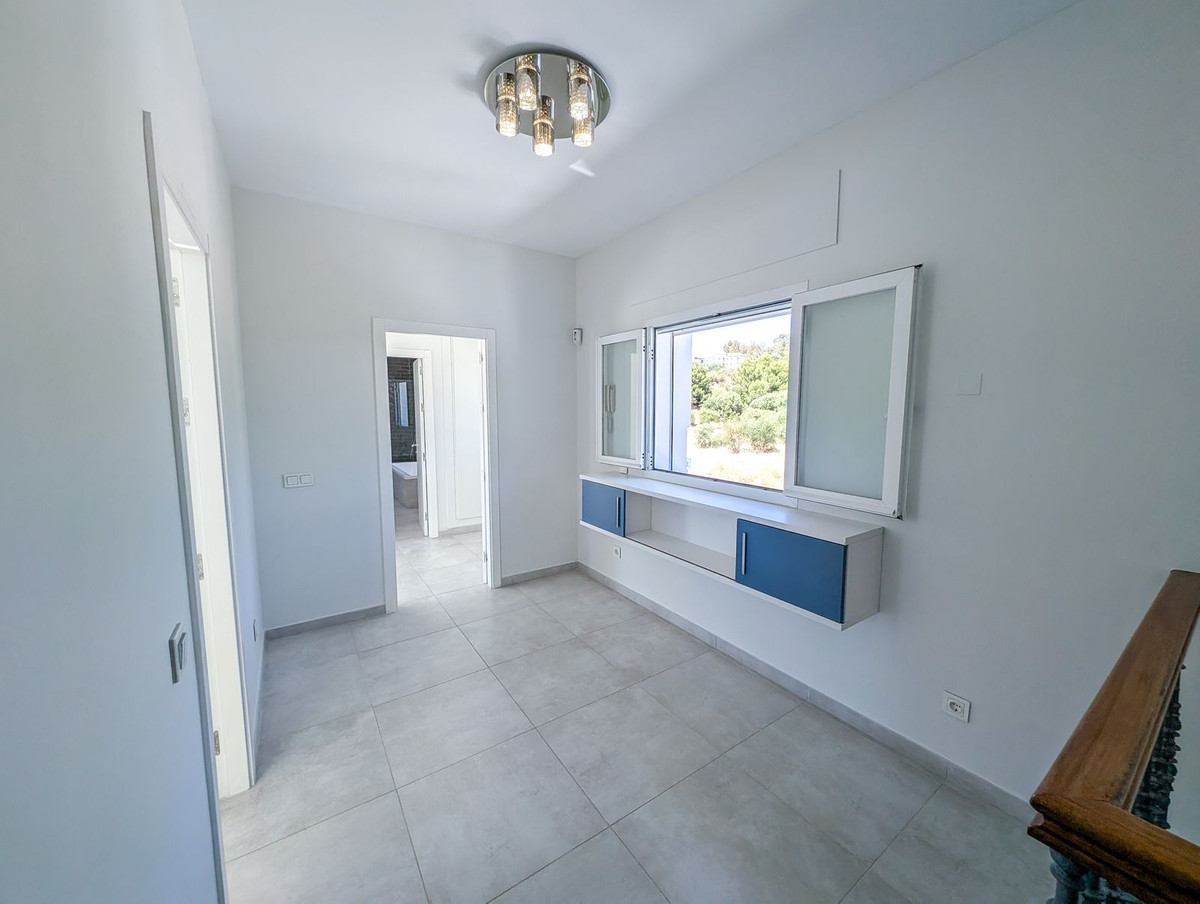 Detached Villa bilde 29