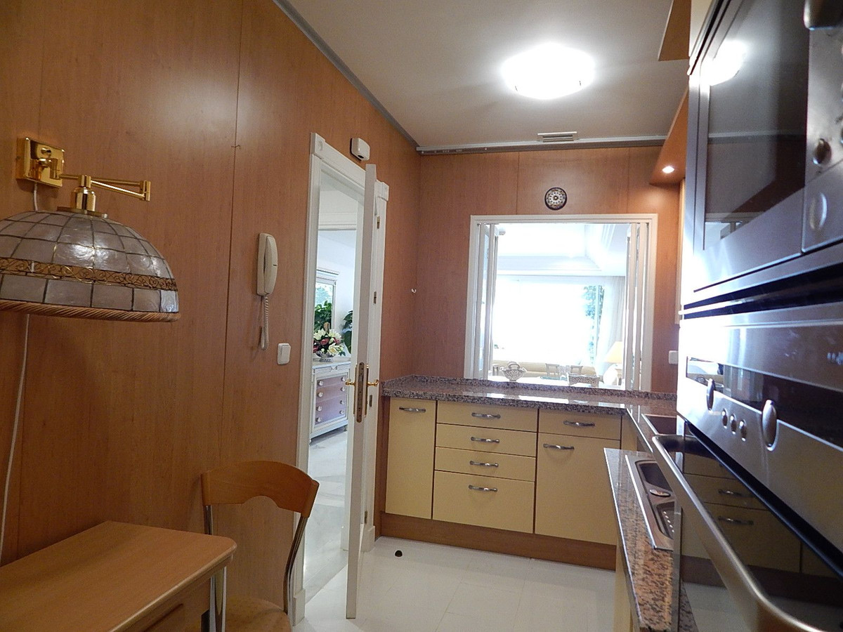 Middle Floor Apartment bilde 10