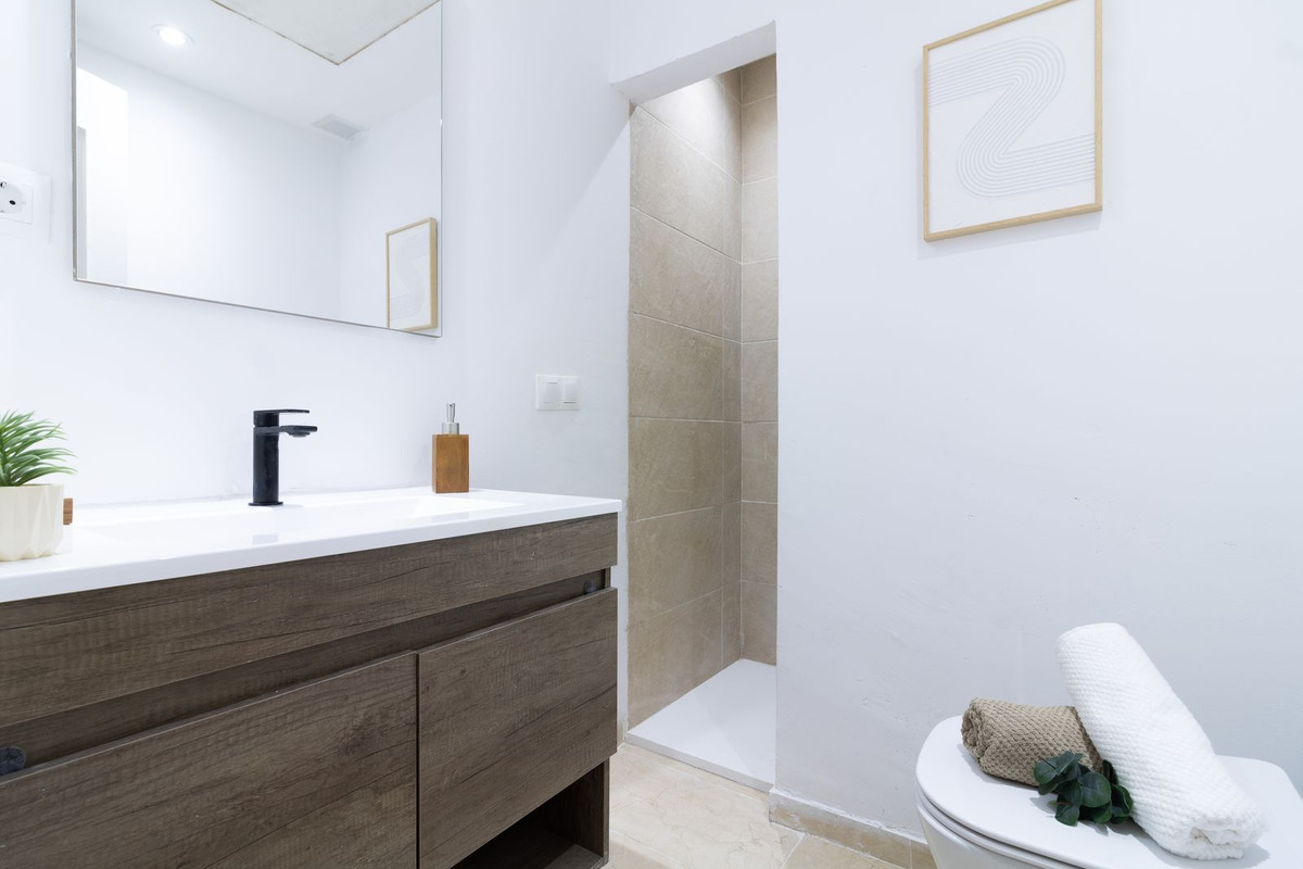 Middle Floor Apartment bilde 15