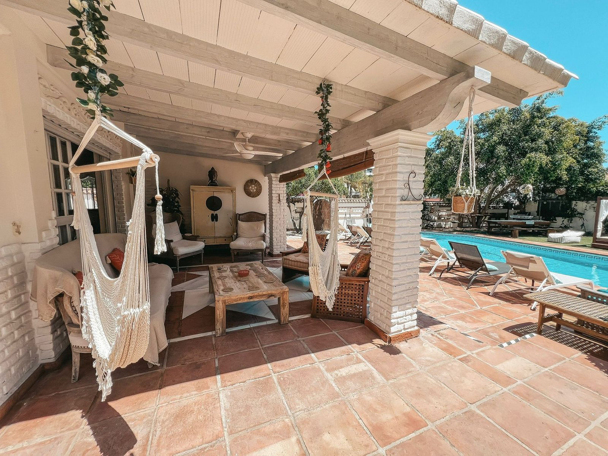 Detached Villa bilde 2