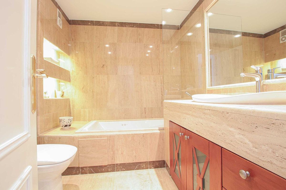 Middle Floor Apartment bilde 8