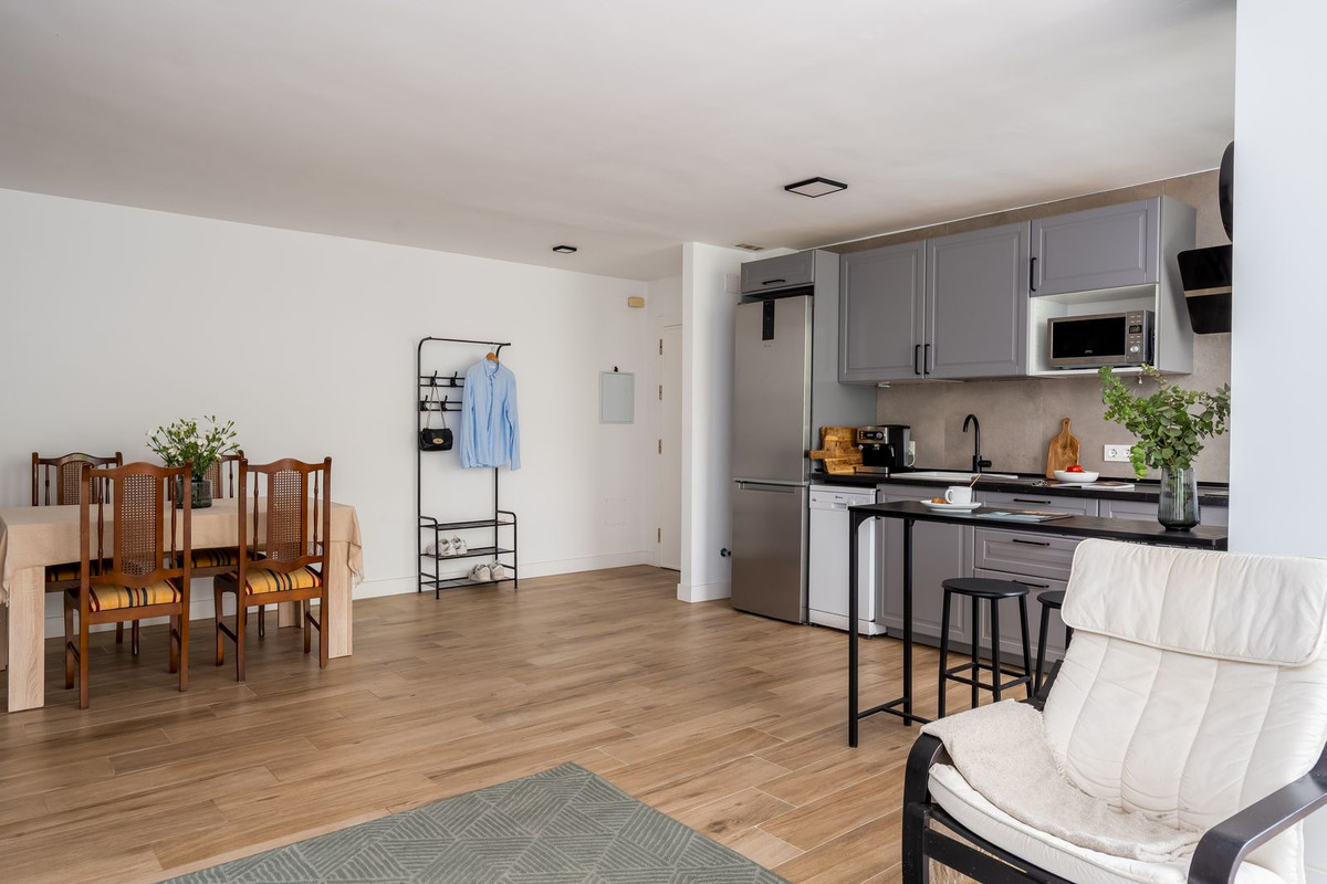 Middle Floor Apartment bilde 13