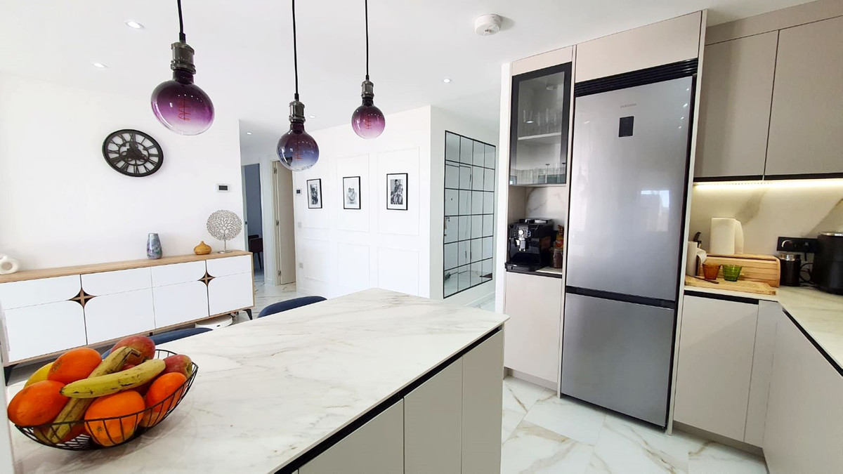 Middle Floor Apartment bilde 11