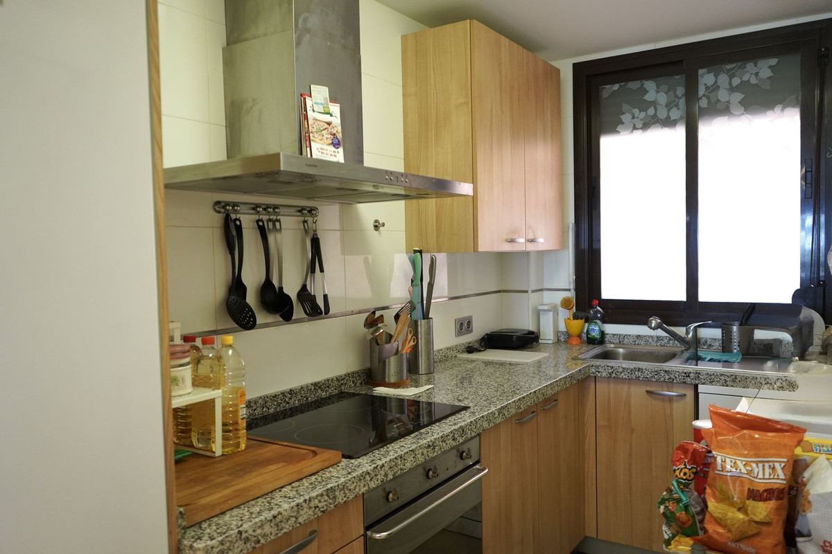Middle Floor Apartment bilde 9