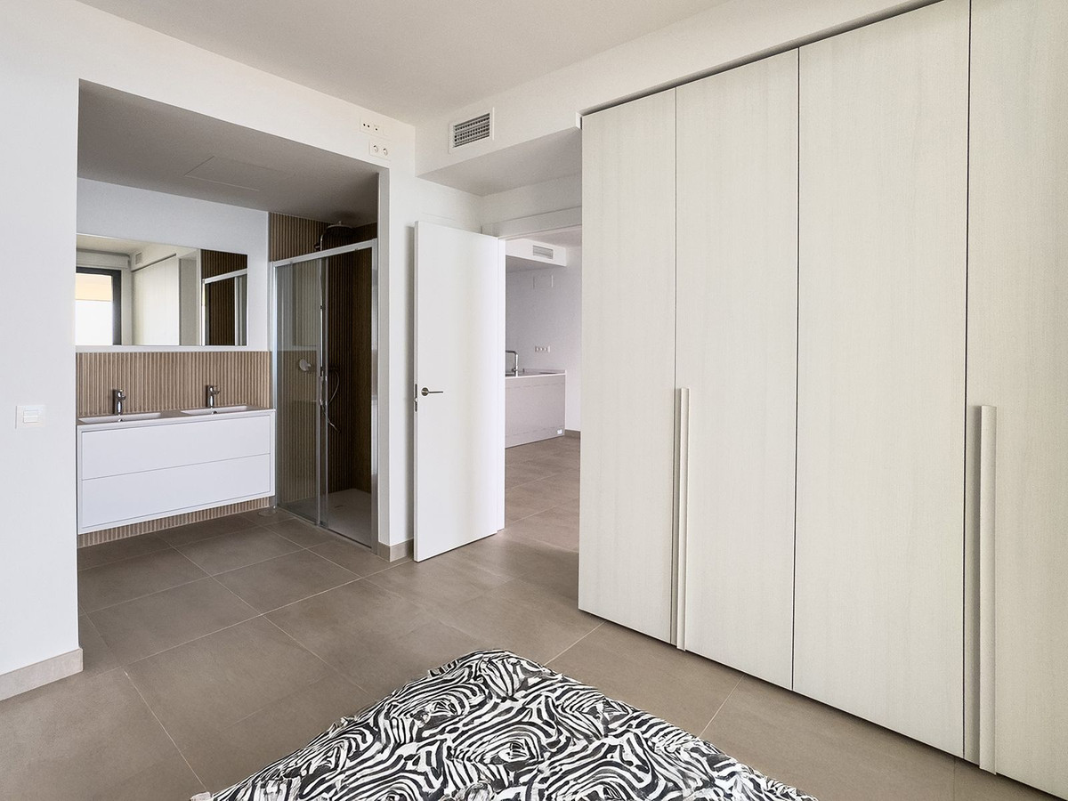 Middle Floor Apartment bilde 35