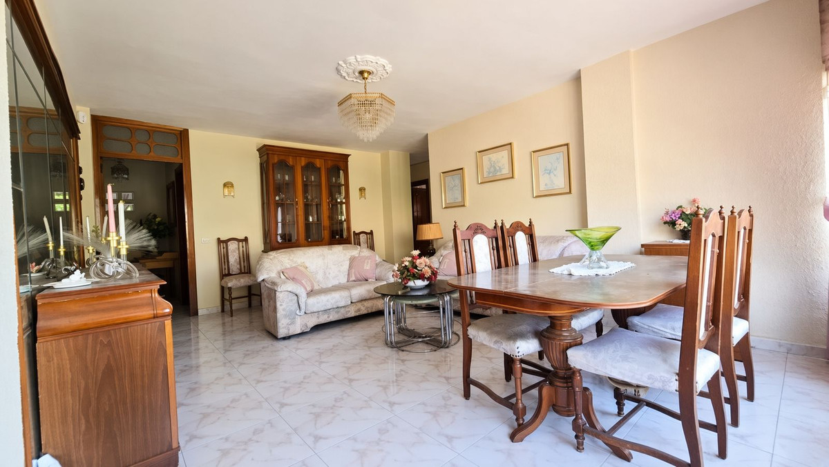 Middle Floor Apartment bilde 16