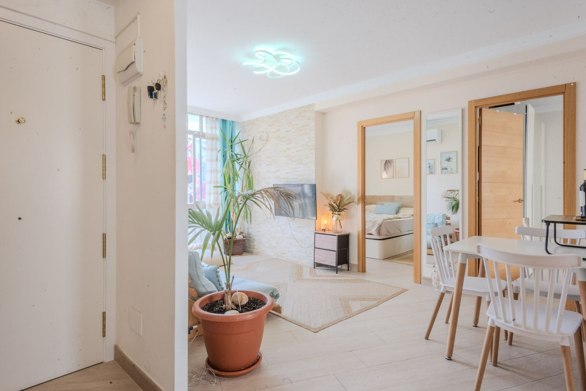 Middle Floor Apartment bilde 2