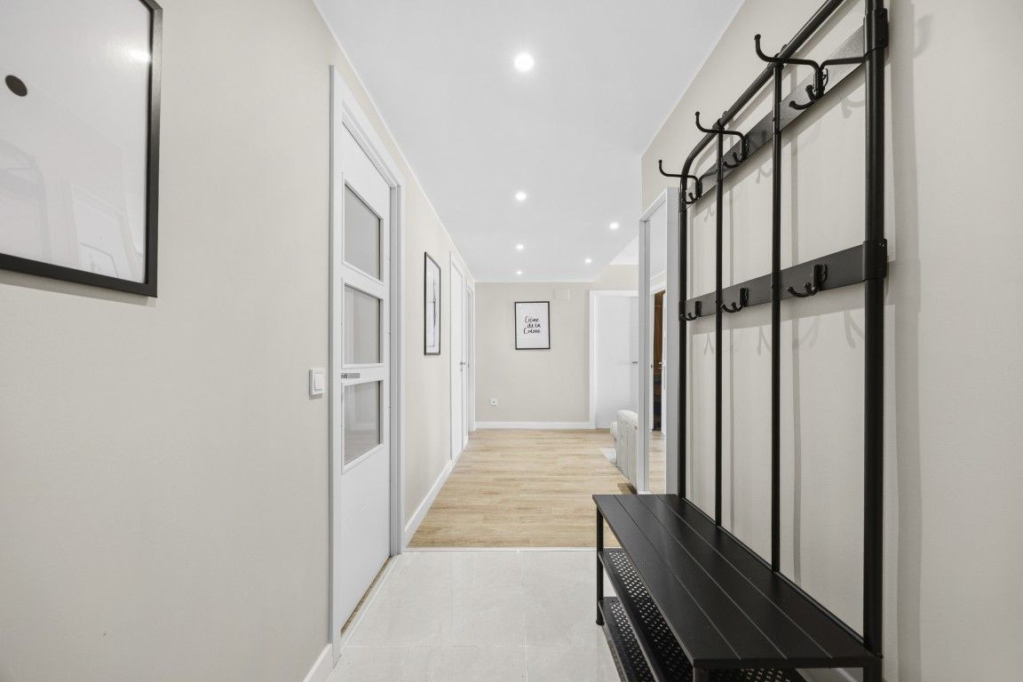 Middle Floor Apartment bilde 7