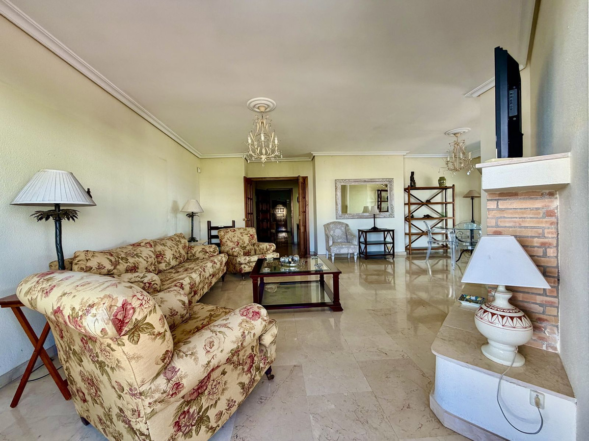 Middle Floor Apartment bilde 6