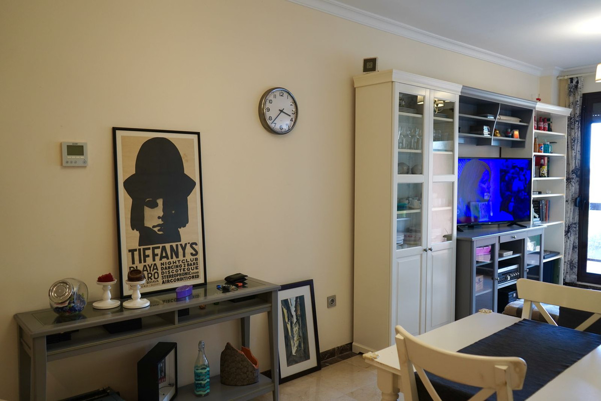 Middle Floor Apartment bilde 8