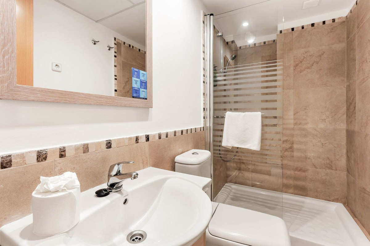Middle Floor Apartment bilde 16