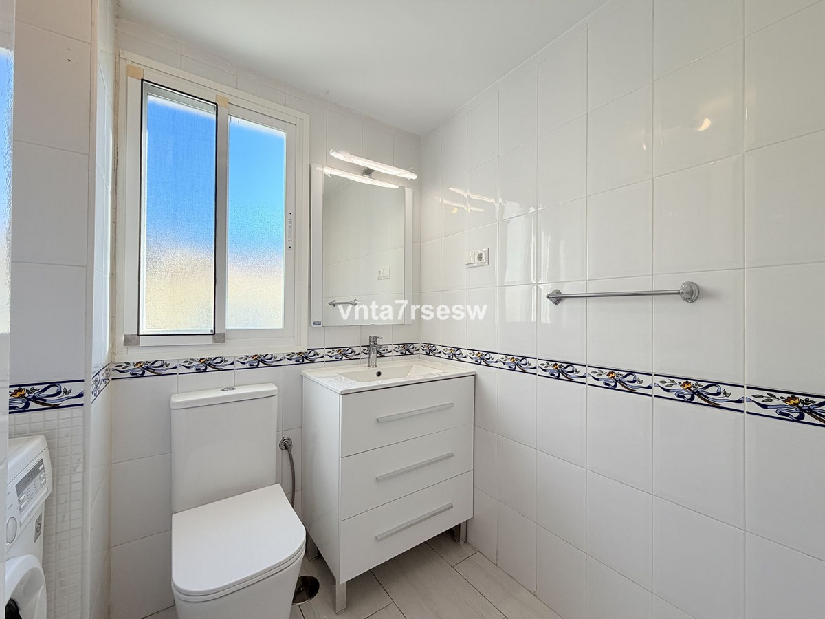 Middle Floor Apartment bilde 36