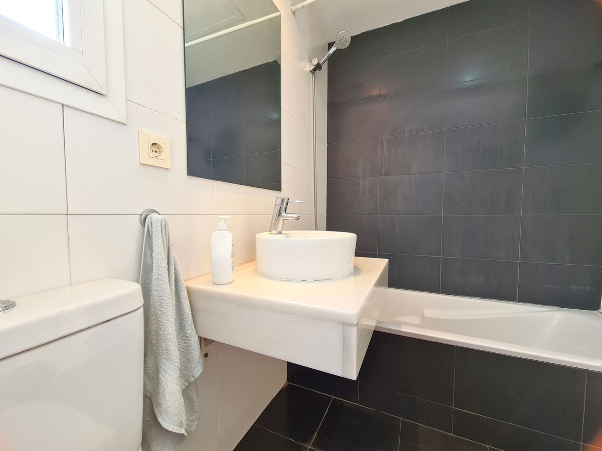Middle Floor Apartment bilde 29