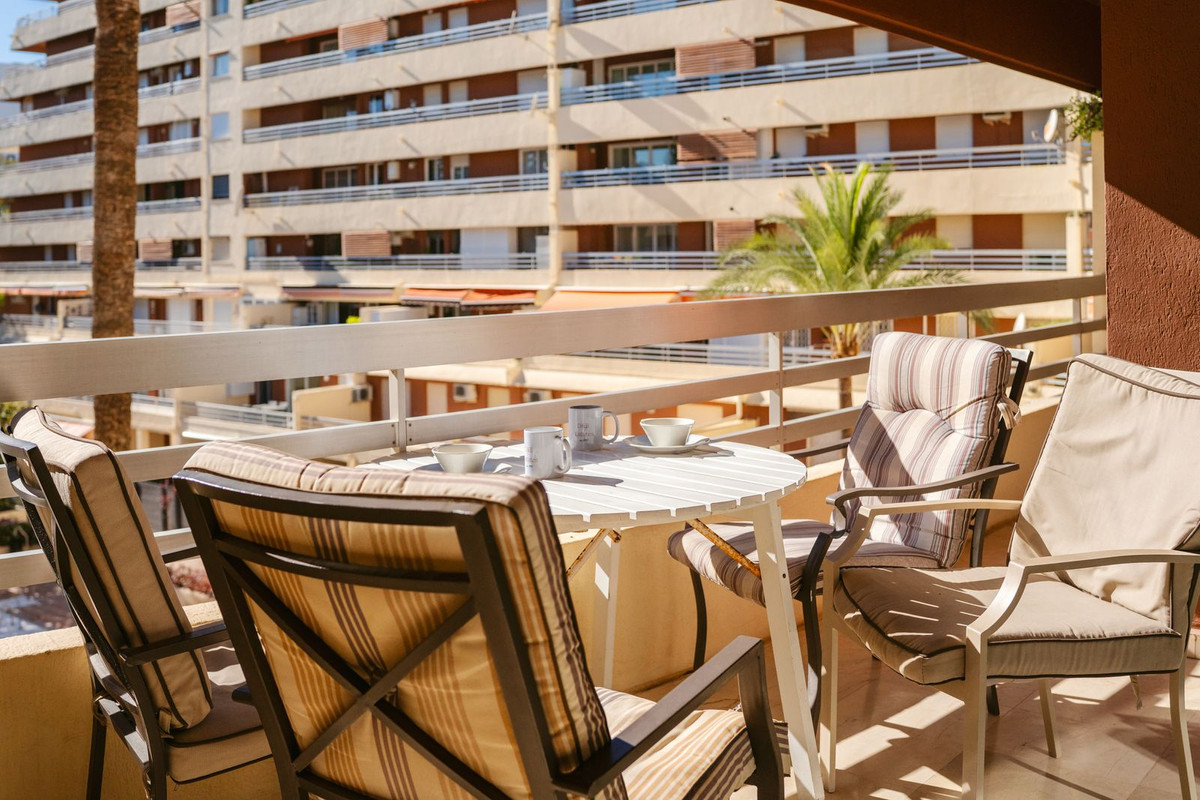Middle Floor Apartment bilde 26