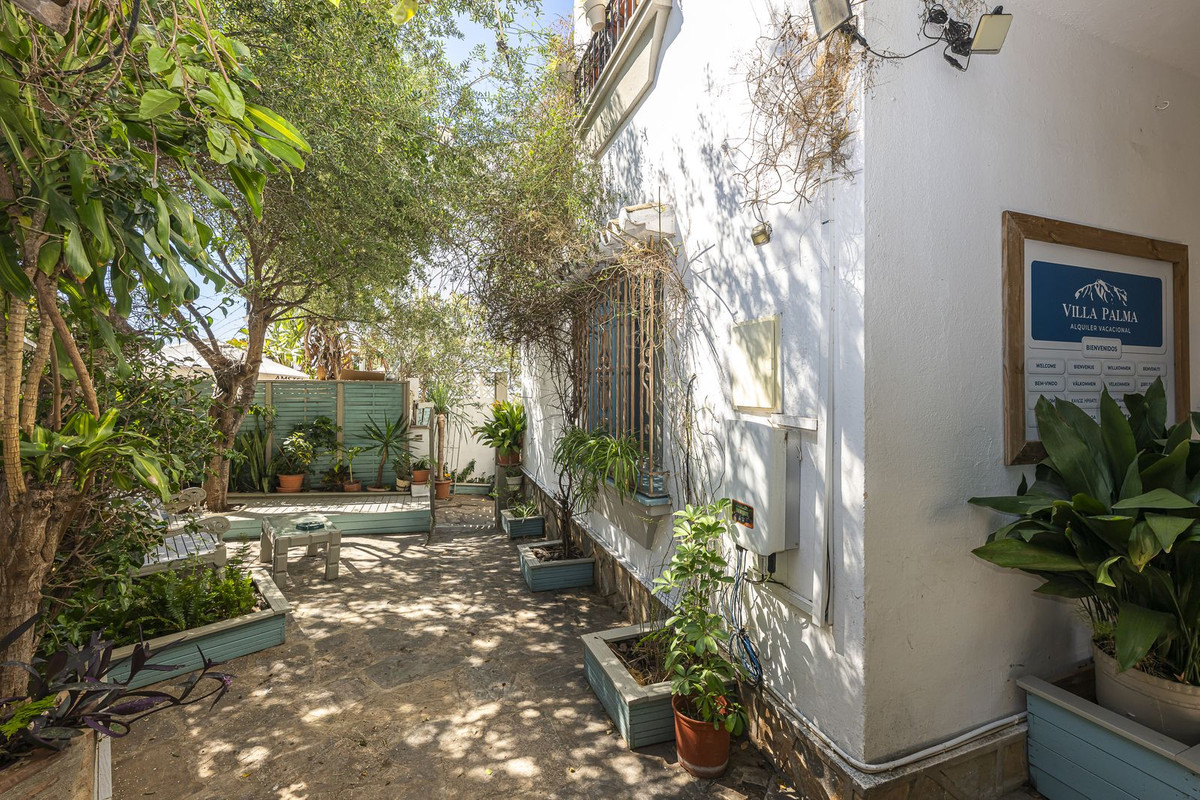 Detached Villa bilde 2