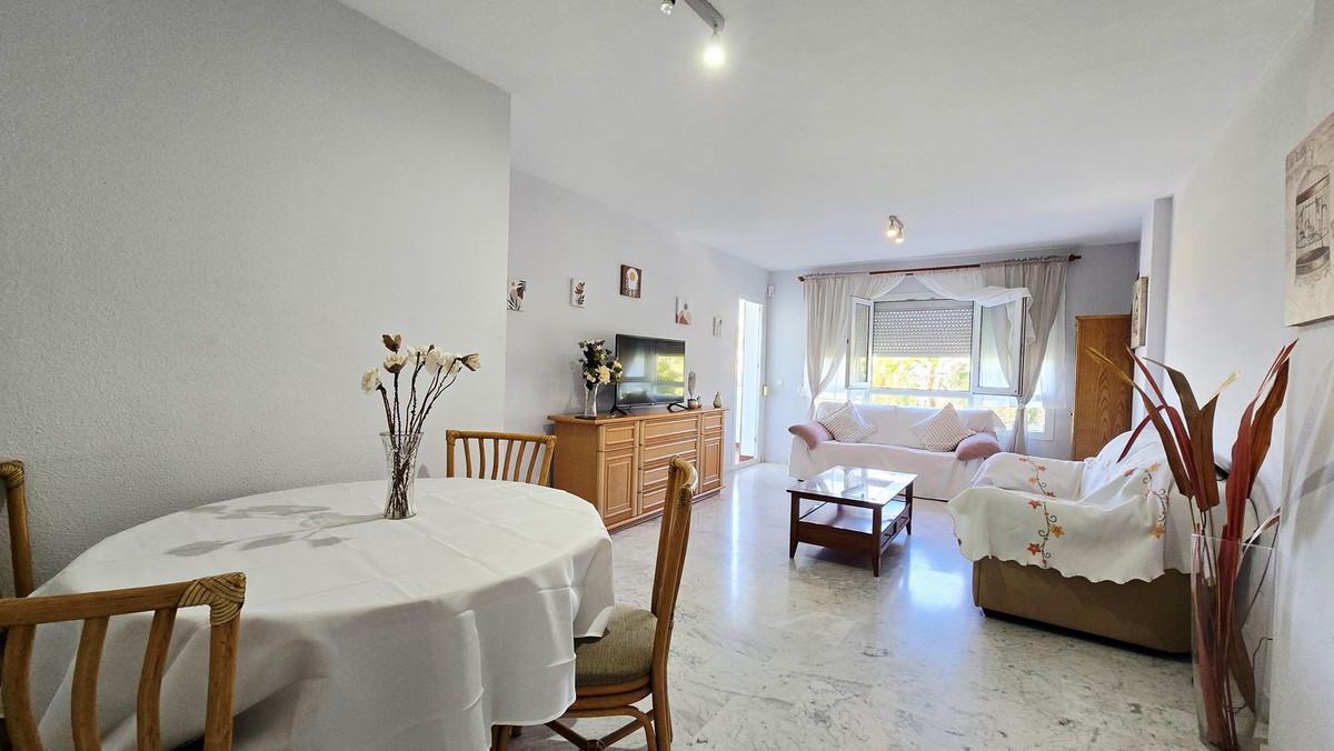 Middle Floor Apartment bilde 3