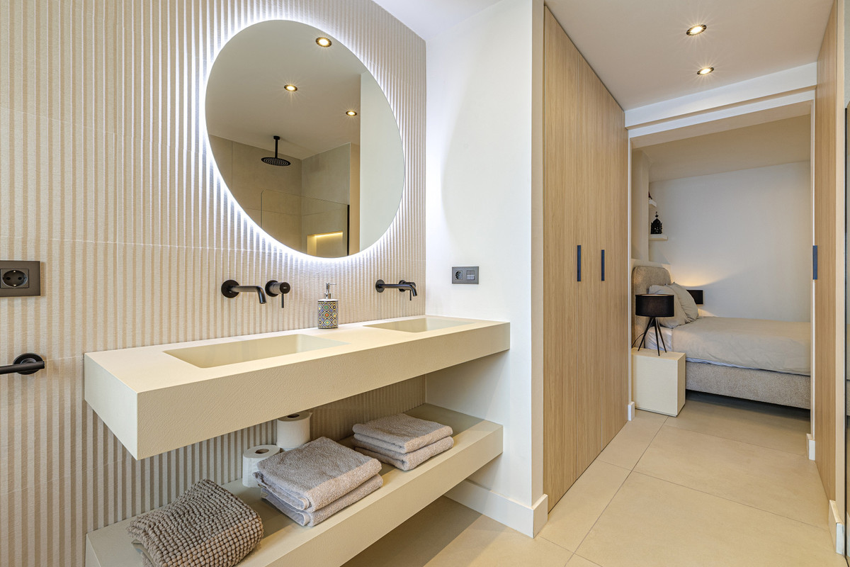 Middle Floor Apartment bilde 31