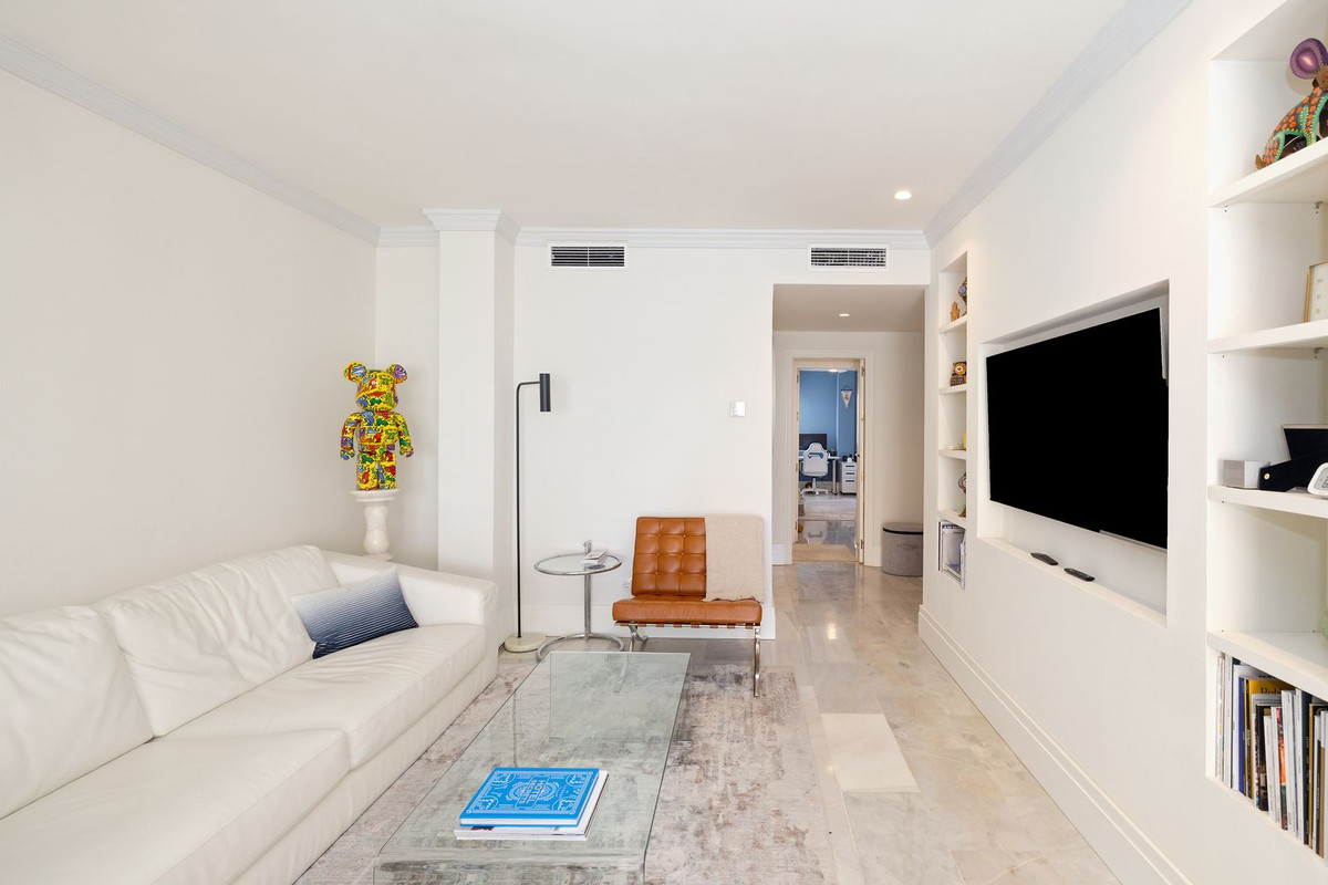 Middle Floor Apartment bilde 49