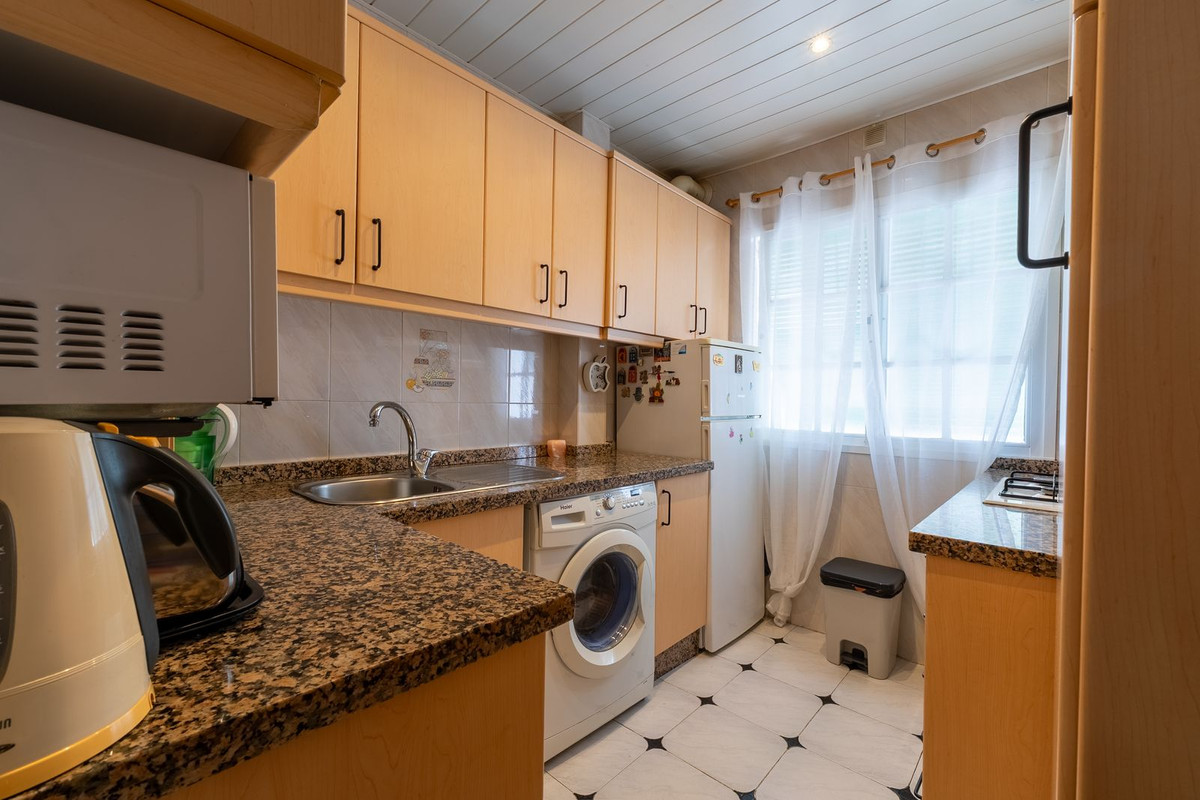 Middle Floor Apartment bilde 3