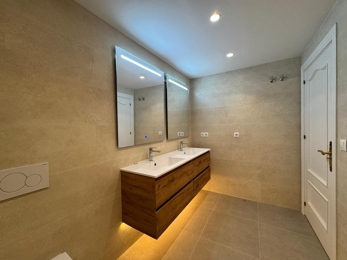 Middle Floor Apartment bilde 15