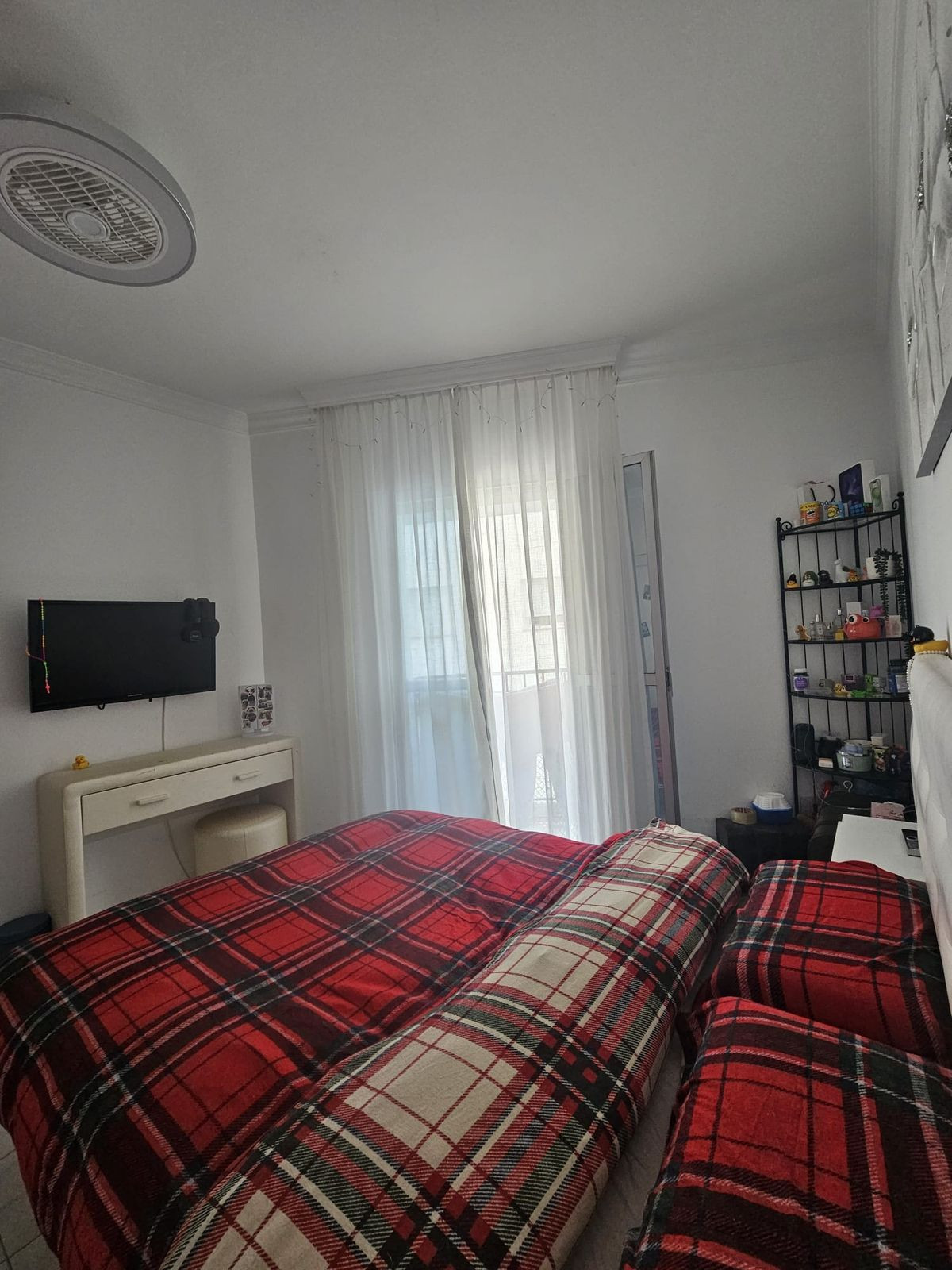 Middle Floor Apartment bilde 11