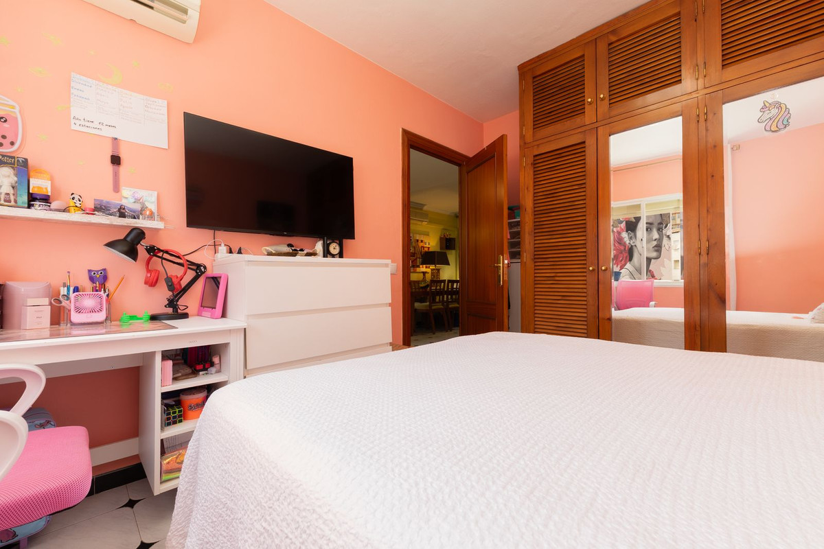 Middle Floor Apartment bilde 9